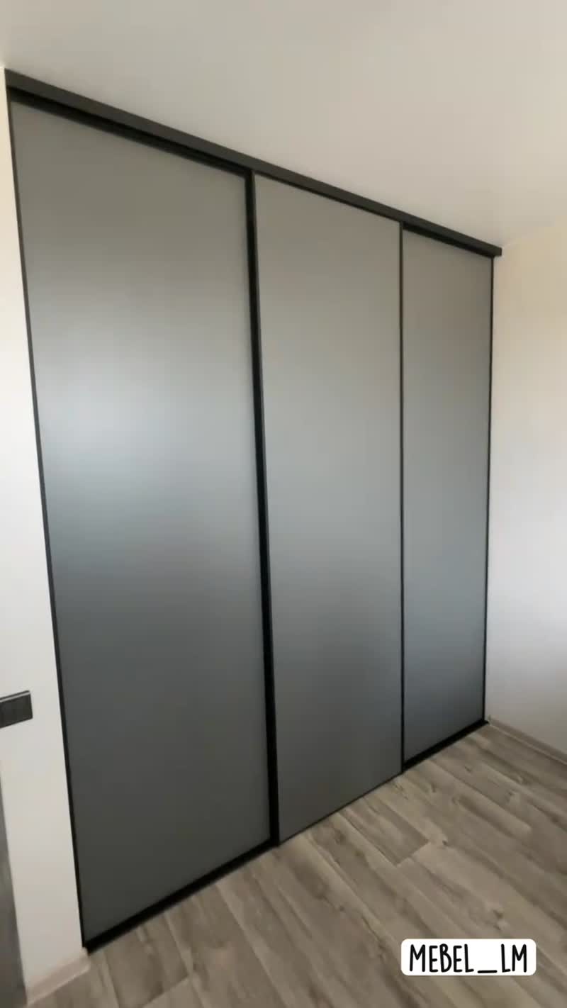 Шкаф в спальне
